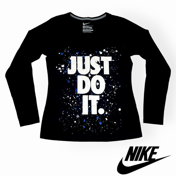 🥶Nike slim fit long-sleeved “Just Do It” V-neck Shirt